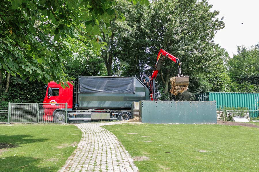 mestcontainer-legen-kinderboerderij-zorgboerderij-mestafvoer